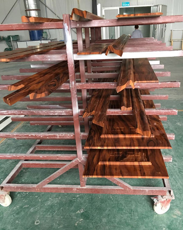 �������M��